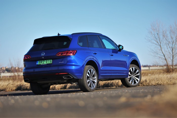 462 bánatos lóerő – Volkswagen Touareg R 58 462 bánatos lóerő – Volkswagen Touareg R 58