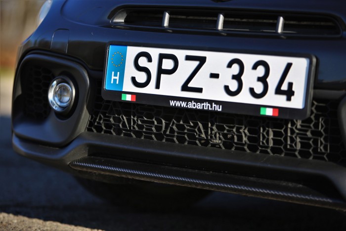 Abarth 595 – Megáll az idő 122 Abarth 595 – Megáll az idő 122