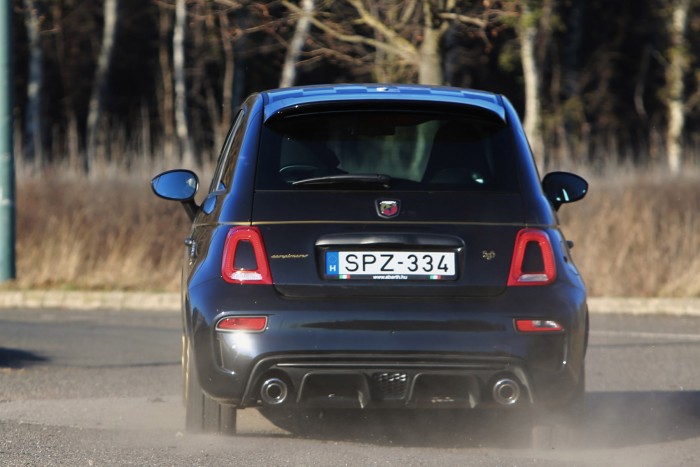Abarth 595 – Megáll az idő 130 Abarth 595 – Megáll az idő 130