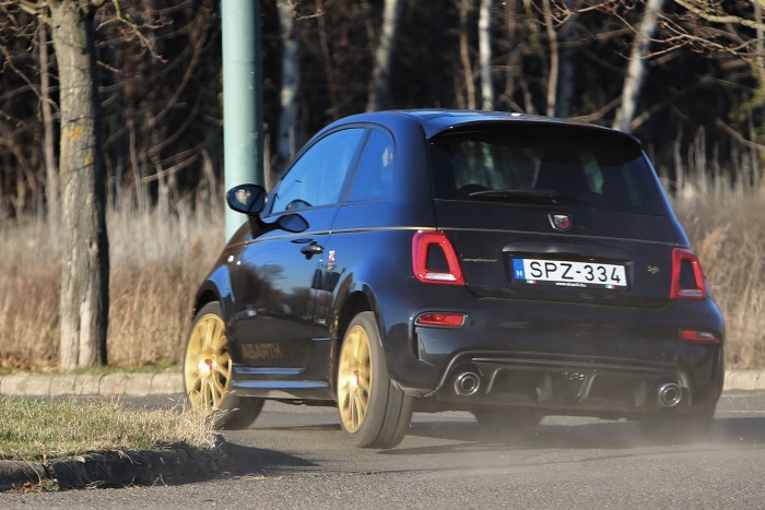 Abarth 595 – Megáll az idő 123 Abarth 595 – Megáll az idő 123