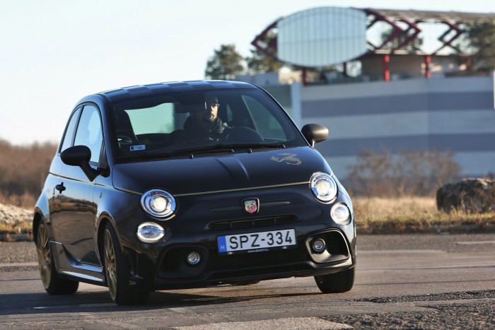 Abarth 595 – Megáll az idő 127 Abarth 595 – Megáll az idő 127