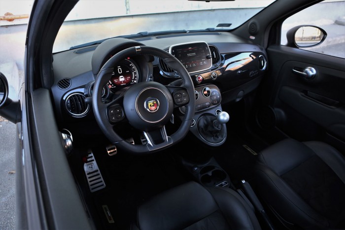 Abarth 595 – Megáll az idő 128 Abarth 595 – Megáll az idő 128