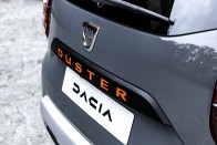 Extrém kivitellel lép át 2022-be a Dacia Duster 50