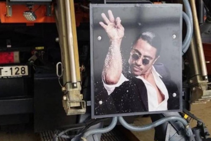 Poénnal fűszerezett sószórással várják a havat a közutasok