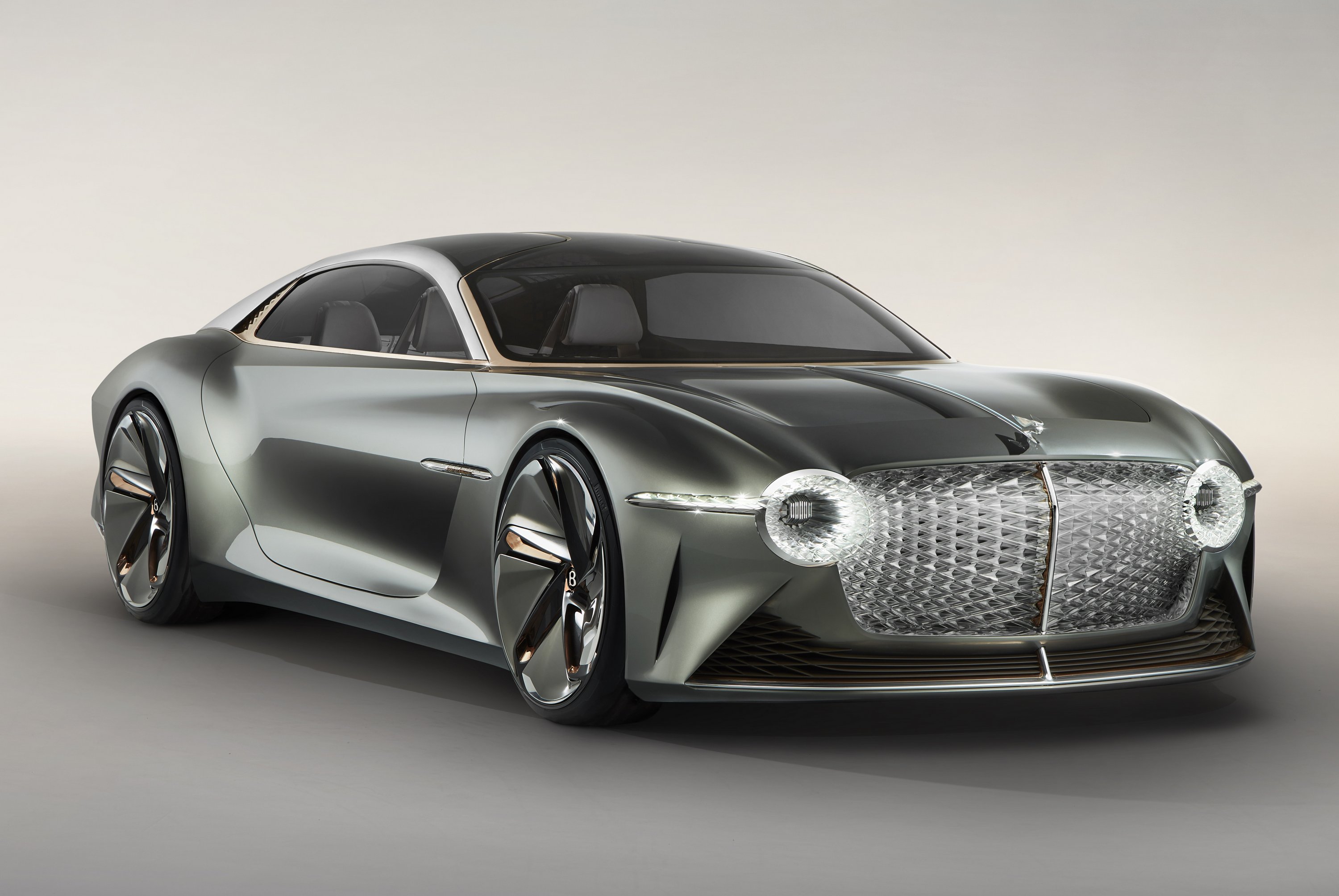Európában építi első villanyautóját a Bentley 3