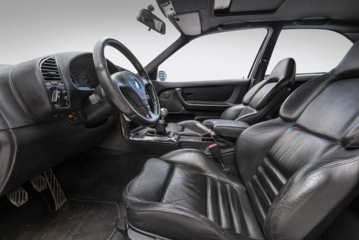 Ez a szép állapotú “kompót” E36 igazi szörnyet rejteget az orrában 4