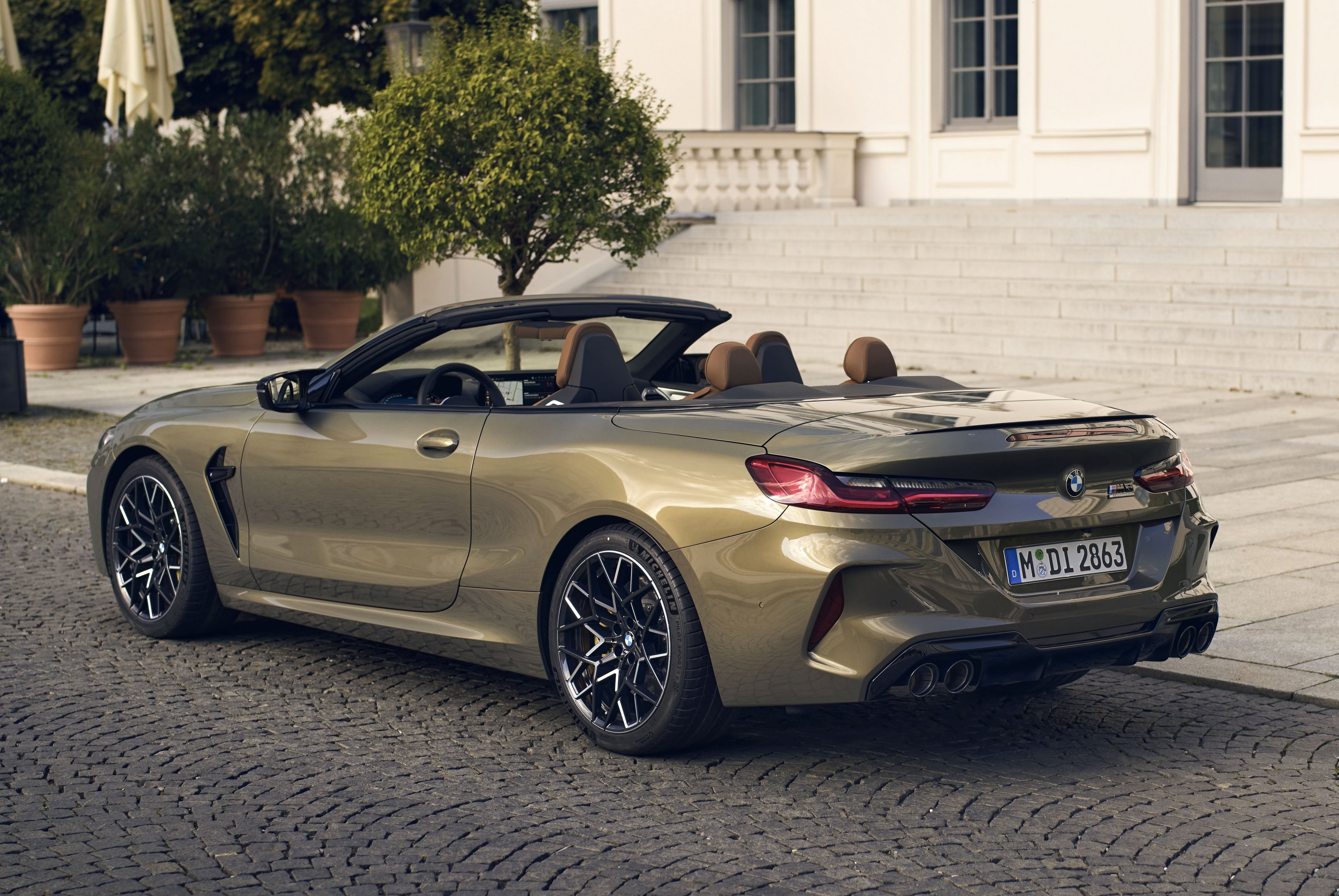 Igényesebb, de nem erősebb a BMW M8 9