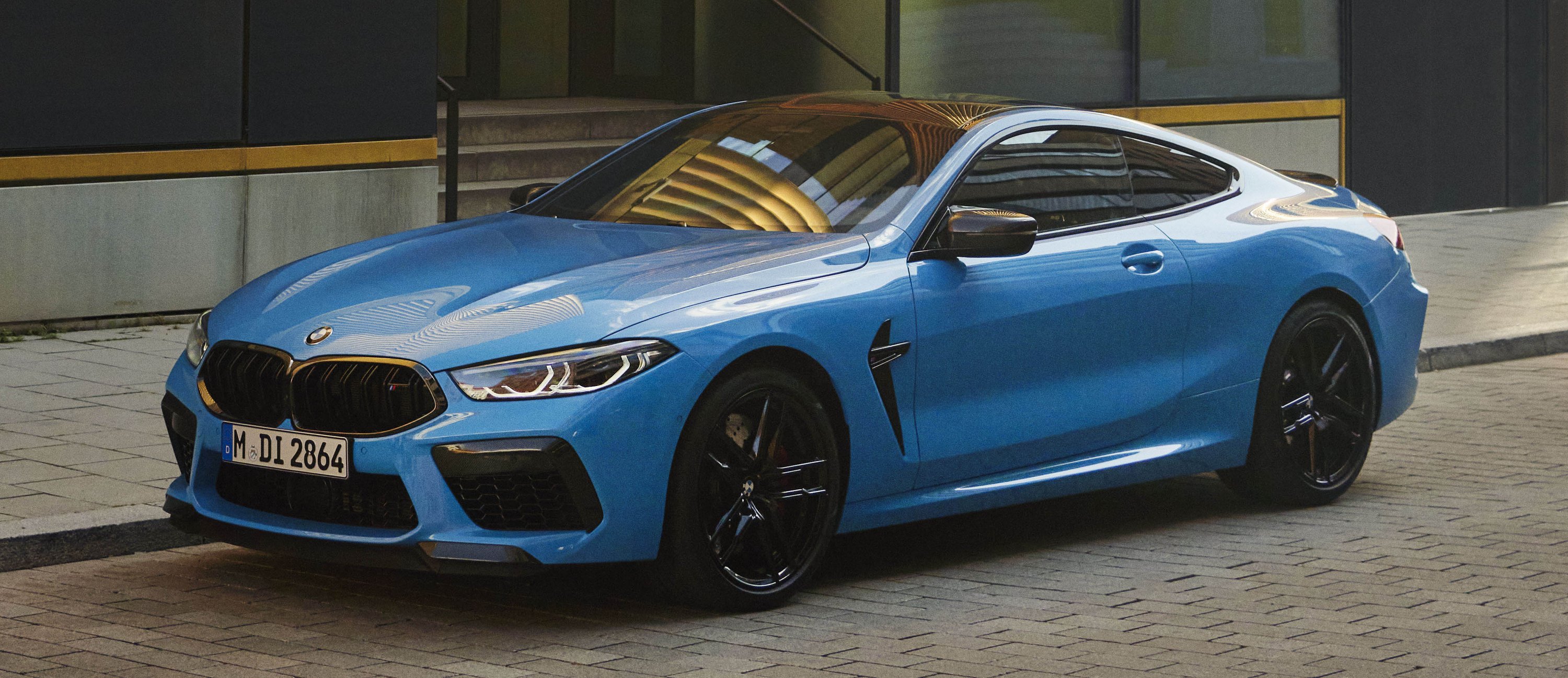 Igényesebb, de nem erősebb a BMW M8 13