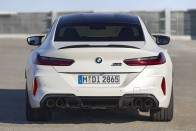 Igényesebb, de nem erősebb a BMW M8 54