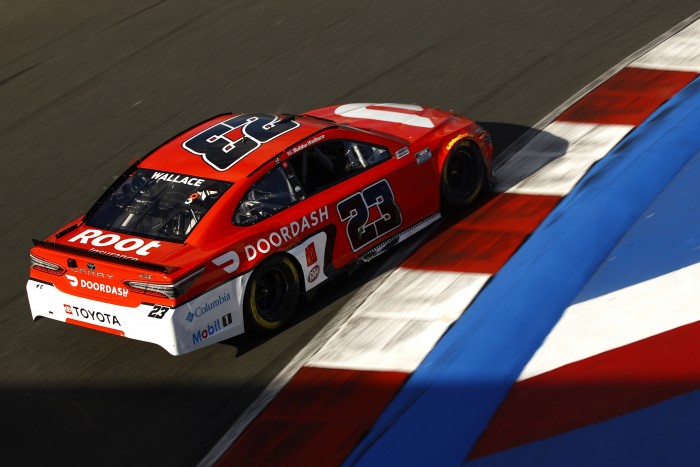 Autóversenyzőről készített sorozatot a Netflix