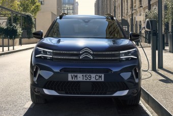 Karakteresebb megjelenés, változatlan technika