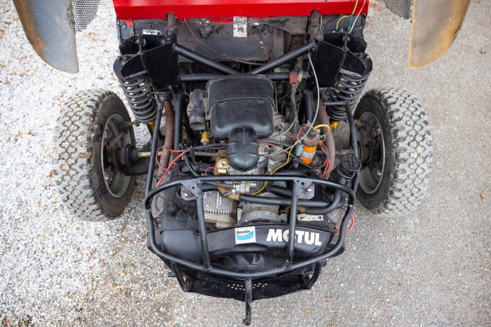 10 évig járta a sivatagot nyélgázon ez a kétmotoros Citroën 6