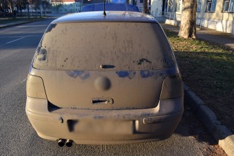 Rossz ötlet volt ennyire koszos rendszámmal kocsikázni, találtak mást is a zalai rendőrök