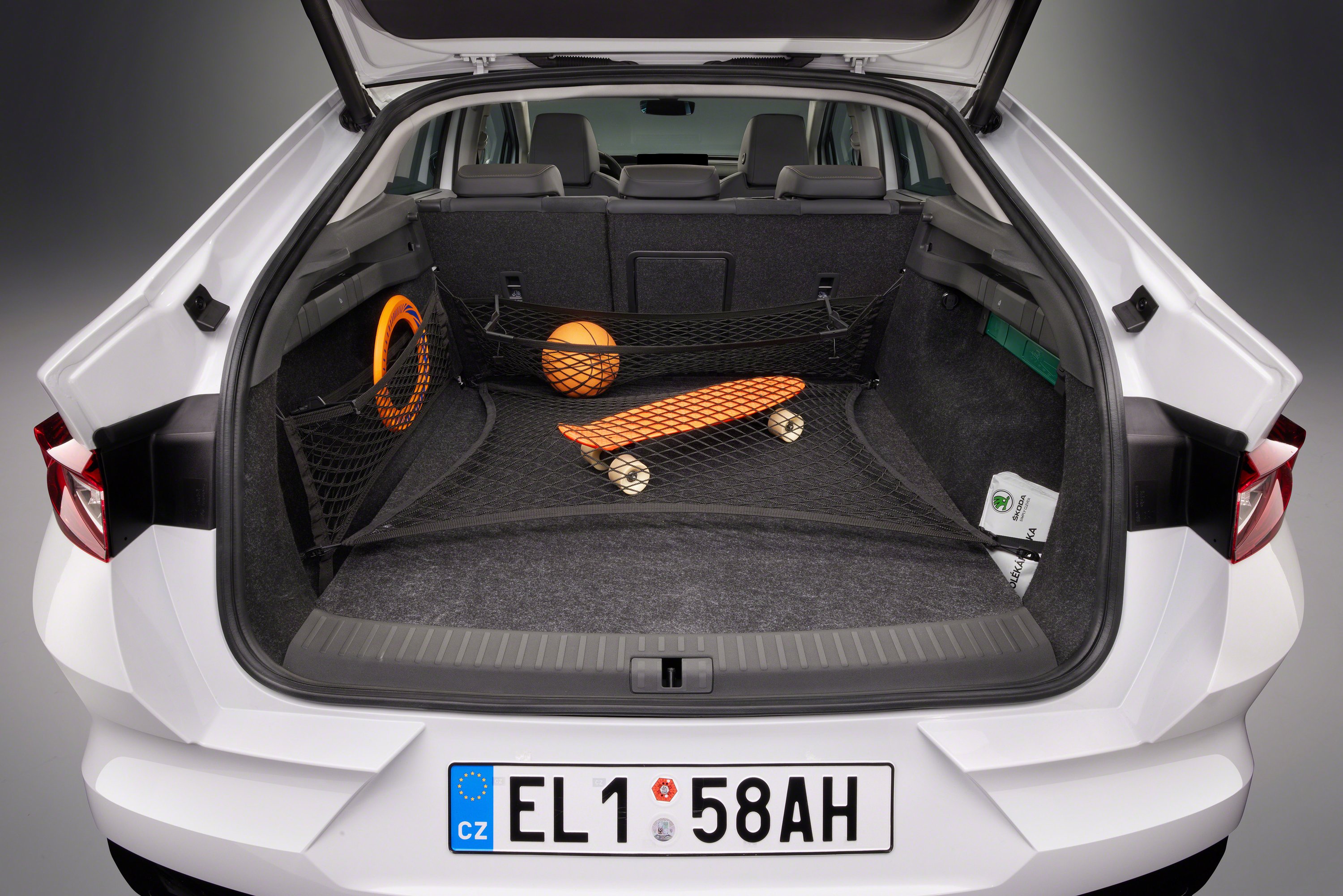 La gama de coches eléctricos de Škoda se amplía con la 11ª Edición Coupé y Sport