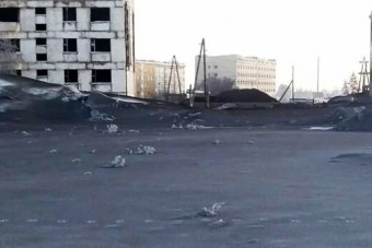 Ismét undorító fekete hó esett Szibériában