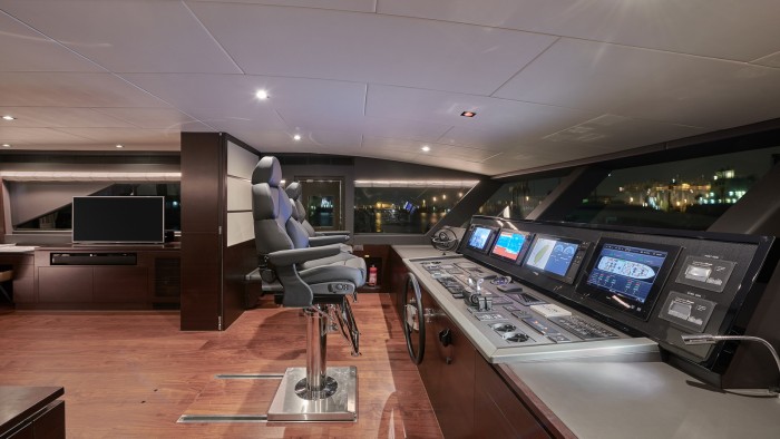 Okostelefonnal vezérelhető ez a luxusjacht 7