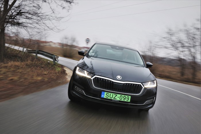 Szerencsés flottás – Töltéssel jobban jár a Skoda Octavia iV 70 Szerencsés flottás – Töltéssel jobban jár a Skoda Octavia iV 70