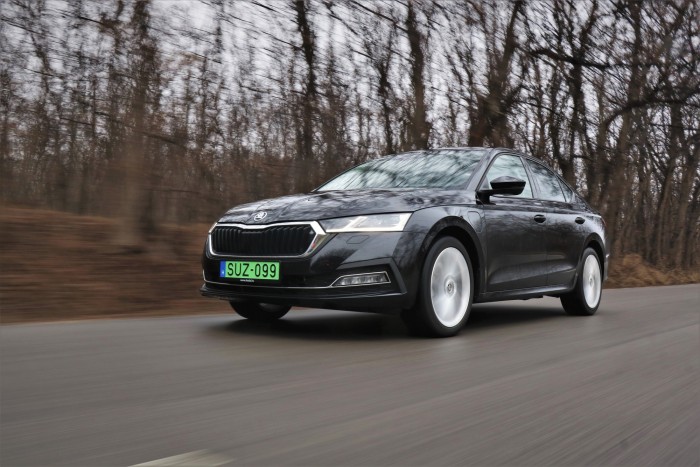 Szerencsés flottás – Töltéssel jobban jár a Skoda Octavia iV 73 Szerencsés flottás – Töltéssel jobban jár a Skoda Octavia iV 73