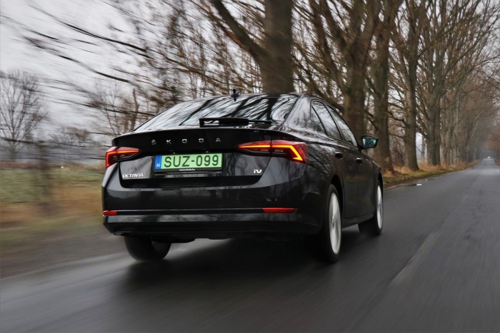 Szerencsés flottás – Töltéssel jobban jár a Skoda Octavia iV 71 Szerencsés flottás – Töltéssel jobban jár a Skoda Octavia iV 71