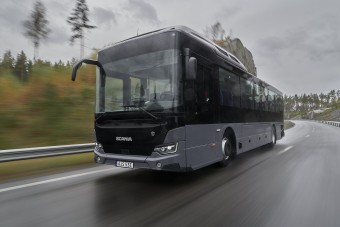Vadonatúj intercity buszt villantott a Scania