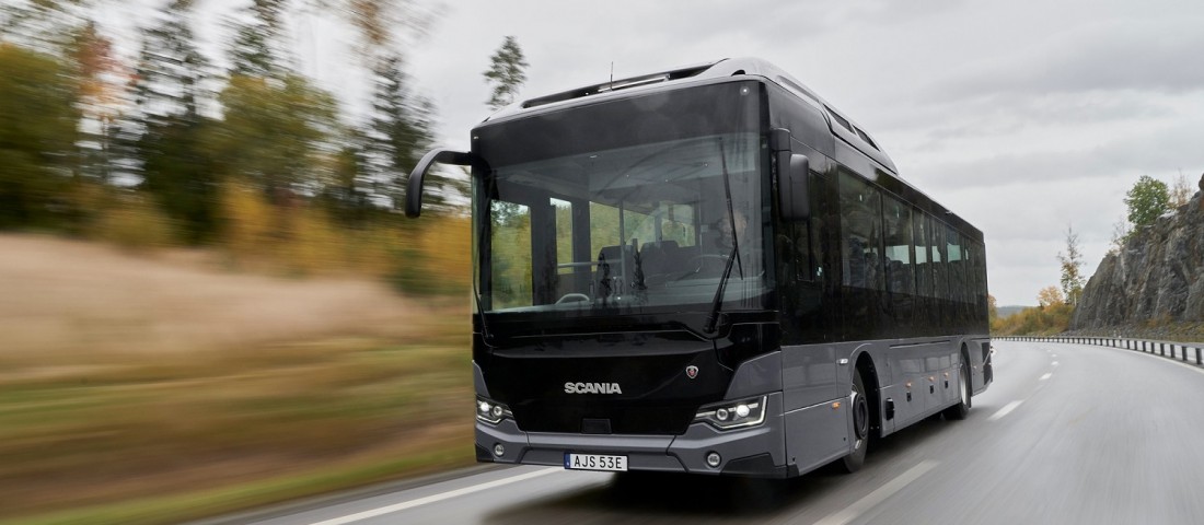 Vadonatúj intercity buszt villantott a Scania