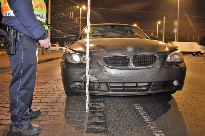Karambol után futva próbált menekülni a rendőrök elől Pesten, esélye sem volt