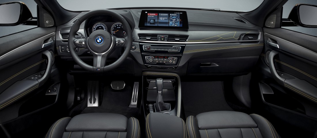 Tündérkirálynak öltözött ez a BMW