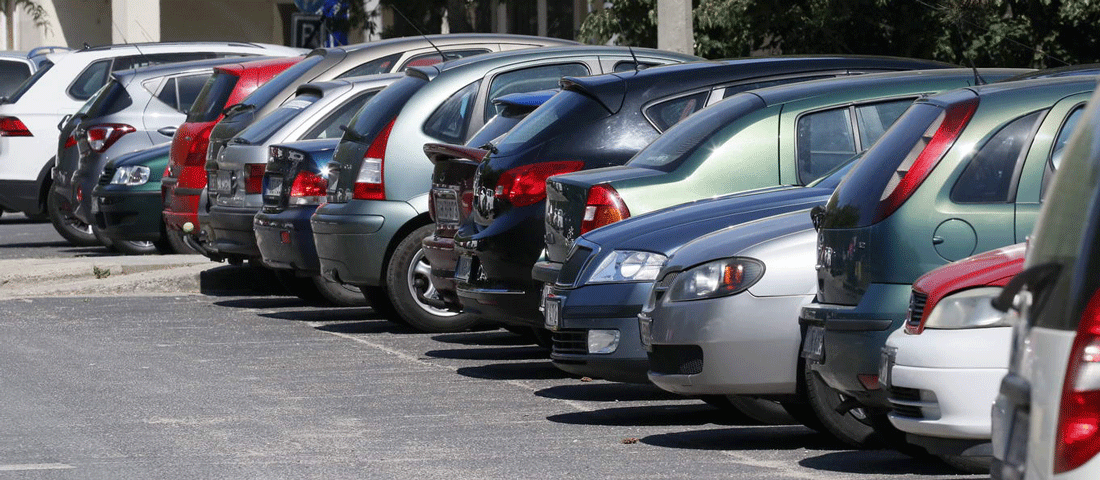 Változik a parkolási rend több vidéki városban