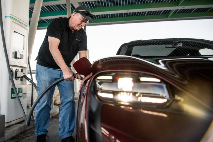 Újabb elektromos világcsúcs született 1