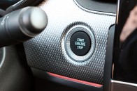 Terepkupé féláron, hibrid hajtással – Renault Arkana teszt 66