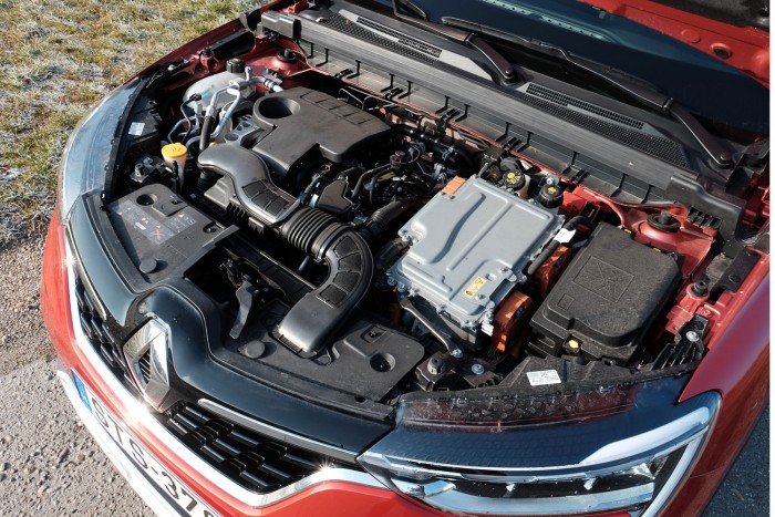 Terepkupé féláron, hibrid hajtással – Renault Arkana teszt 89 Terepkupé féláron, hibrid hajtással – Renault Arkana teszt 89