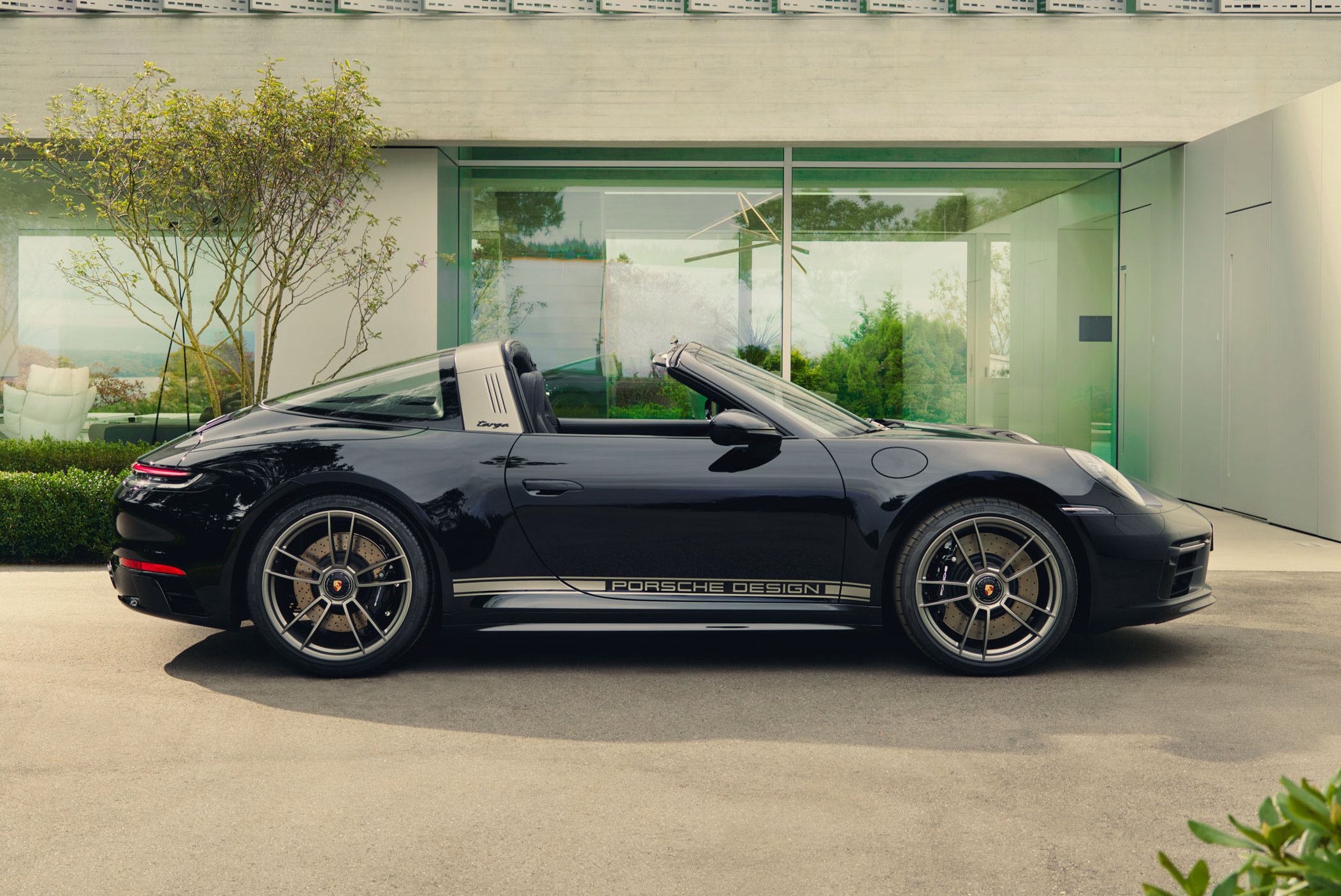 Különleges ajándékok az 50 éves Porsche Designtól 4