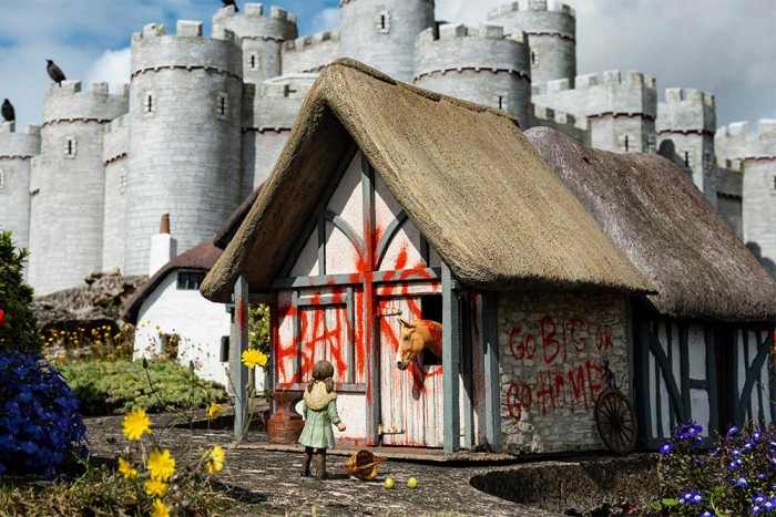 Százmilliókért adták el Banksy miniatűr istállóját