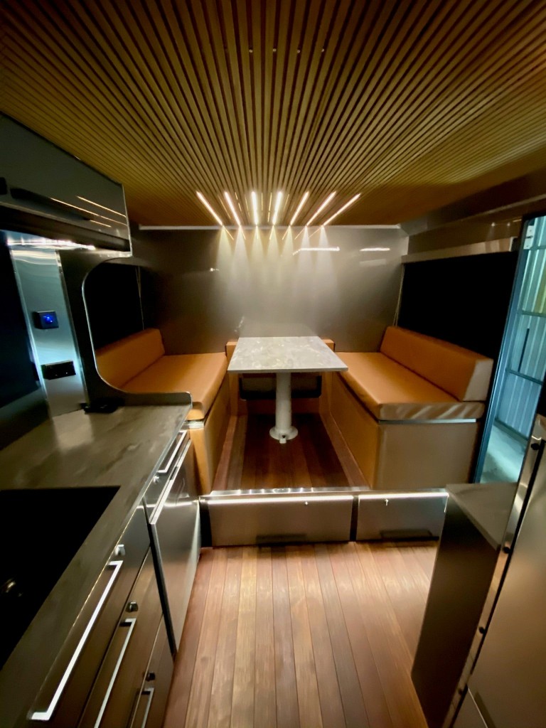 Egy kontinens nem elég ennek a Tatra lakóteherautónak 2 | Vezess Egy kontinens nem elég ennek a Tatra lakóteherautónak 2