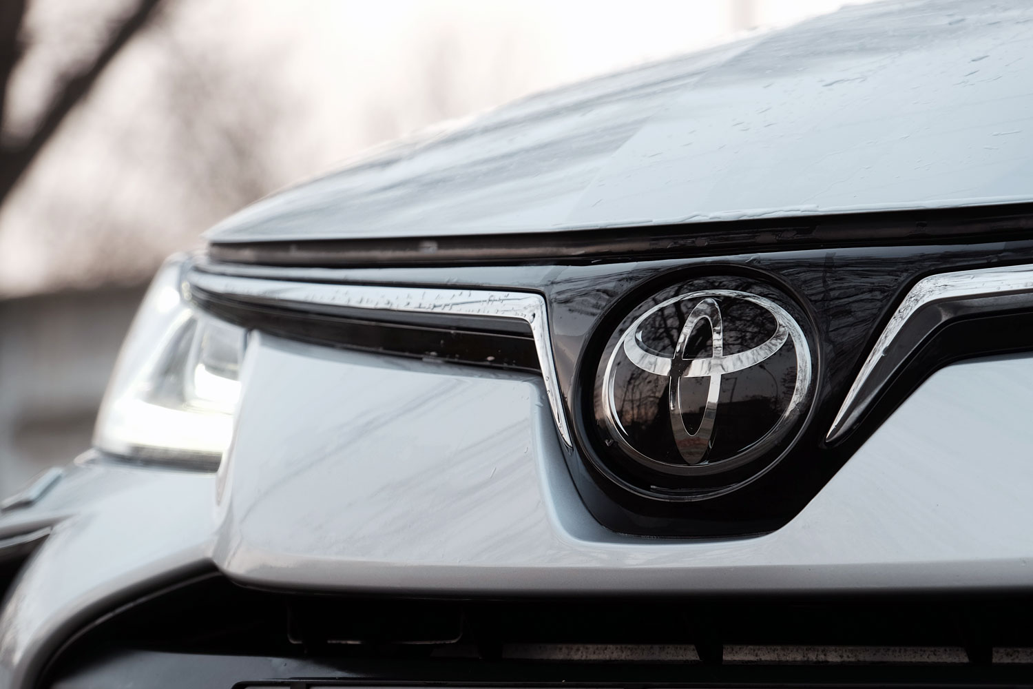 Kalapos bácsiknak való, vagy az egyik utolsó tuti autó? – Toyota Corolla teszt 9