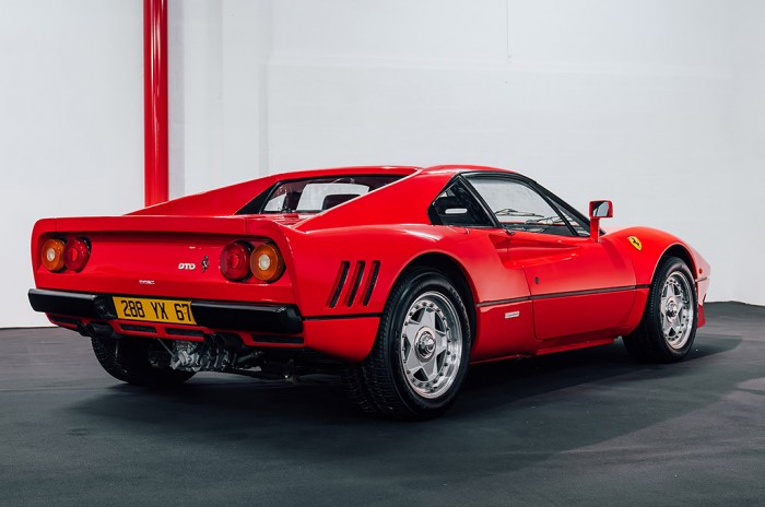 1,22 milliárd forintot fizettek egy Ferrariért Párizsban 2