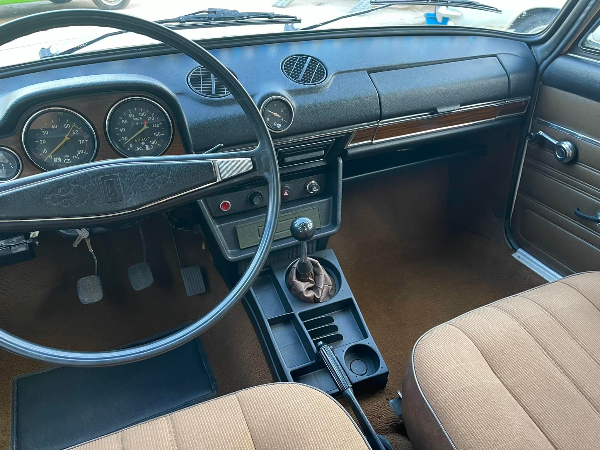 Ha meglátod alulról, megérted, miért kérnek 2,8 milliót ezért az ezerötös Ladáért 4