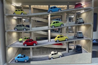 Méregdrága játék-autópálya lélekben örök gyerek milliomosoknak