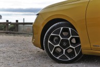 Árammal és dízellel is megy az új Opel Astra 56