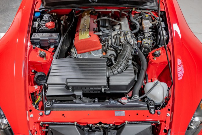 Lehet, hogy ritka kincs, de tényleg megér ennyi pénzt egy Honda S2000? 2