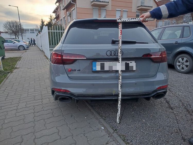 Autószalonból lopott el egy 25 milliós Audit Szegeden, majd azonnal össze is törte 1