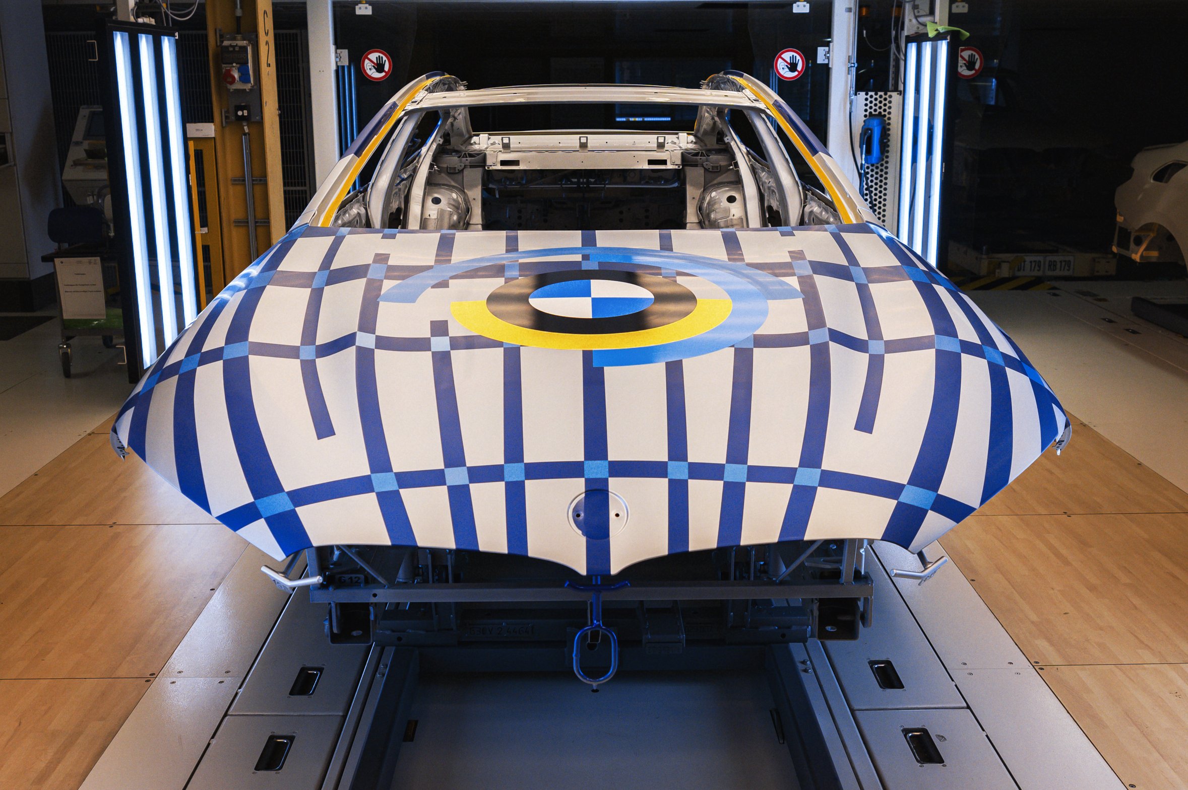 Sorozatgyártású Art Car a BMW-től 13