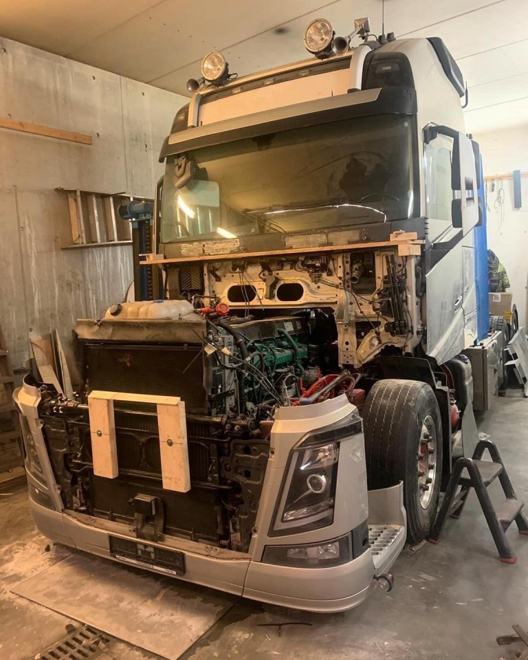 Ezt is megértük: csőrös készül a Volvo FH-ból 1 Ezt is megértük: csőrös készül a Volvo FH-ból 1
