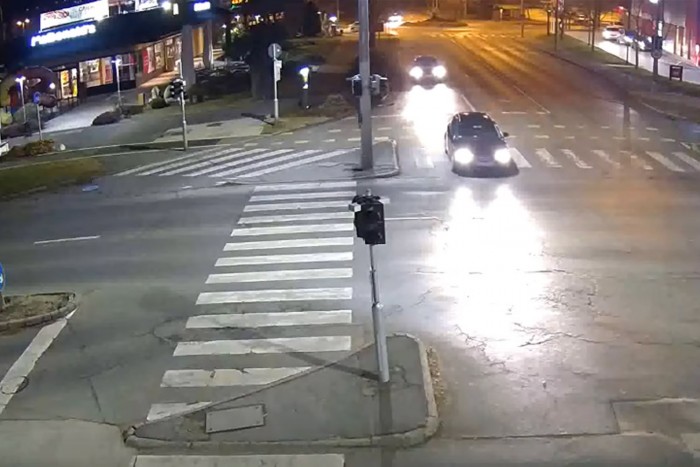 A meki mellett driftelt pár kört, mert összeveszett a csajával