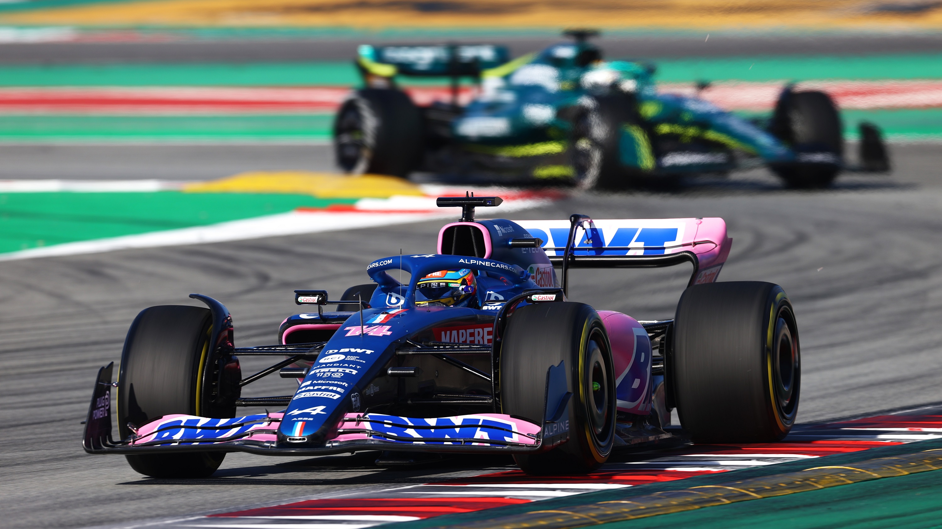 F1: Elkezdődött a teszt, pályán az új autók 28