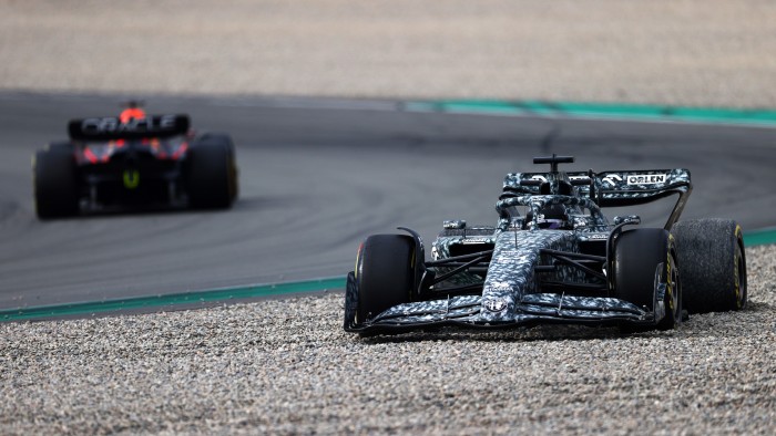 Tűz, víz és baleset is volt az utolsó F1-es tesztnapon 2