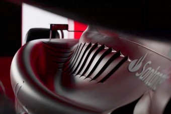F1: Itt az új, vérvörös, agresszív külsejű Ferrari 