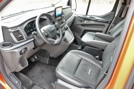 Autó, ami minden feladatra jó – Ford Tourneo Custom 64