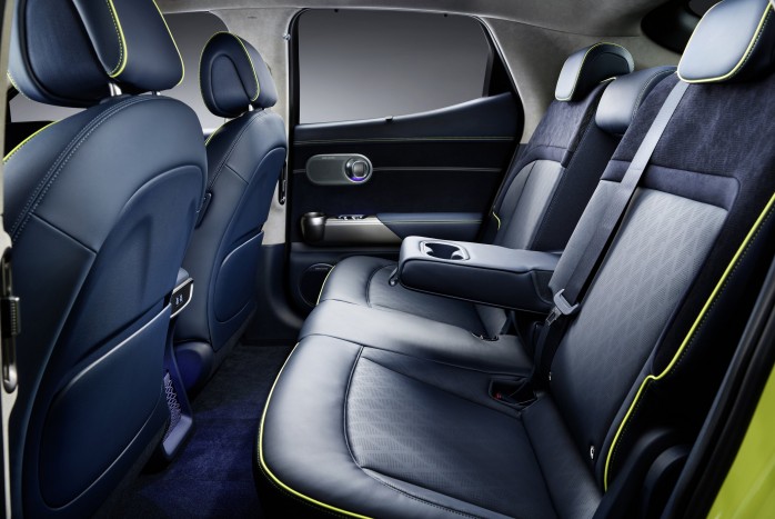 Újabb prémium-villanyterepjáró érkezik Európába 9