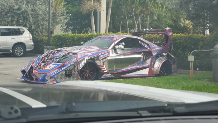 Nézd ahogy szép lassan egy szemgolyót égető tuningszörny lesz ebből a Nissanból 3